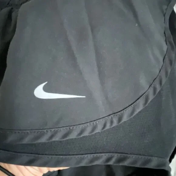 EUC Nike Black Women’s Running Shorts with Lining - Size XL - Picture 4 of 6